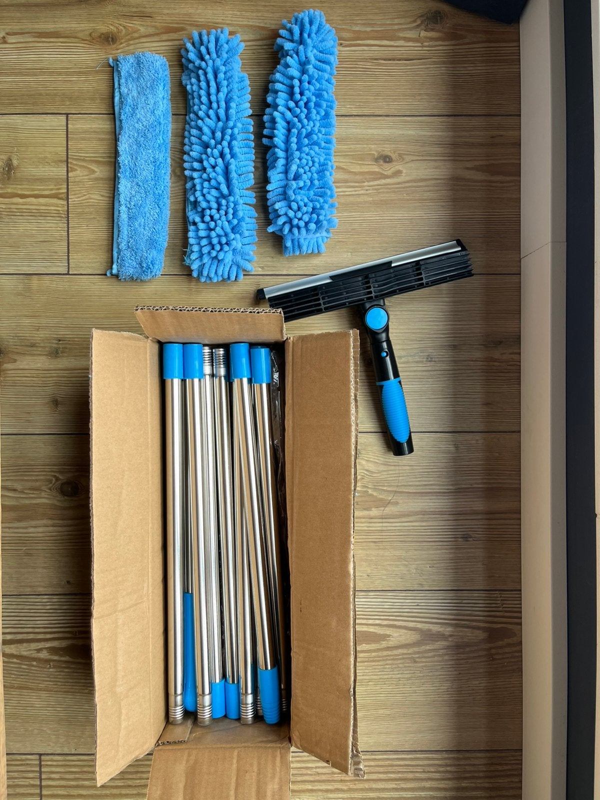 Raamwisser met telescoopsteel, Glazenwasser, Nieuw!, Huis en Inrichting, Ophalen of Verzenden, Raamwisser of Trekker