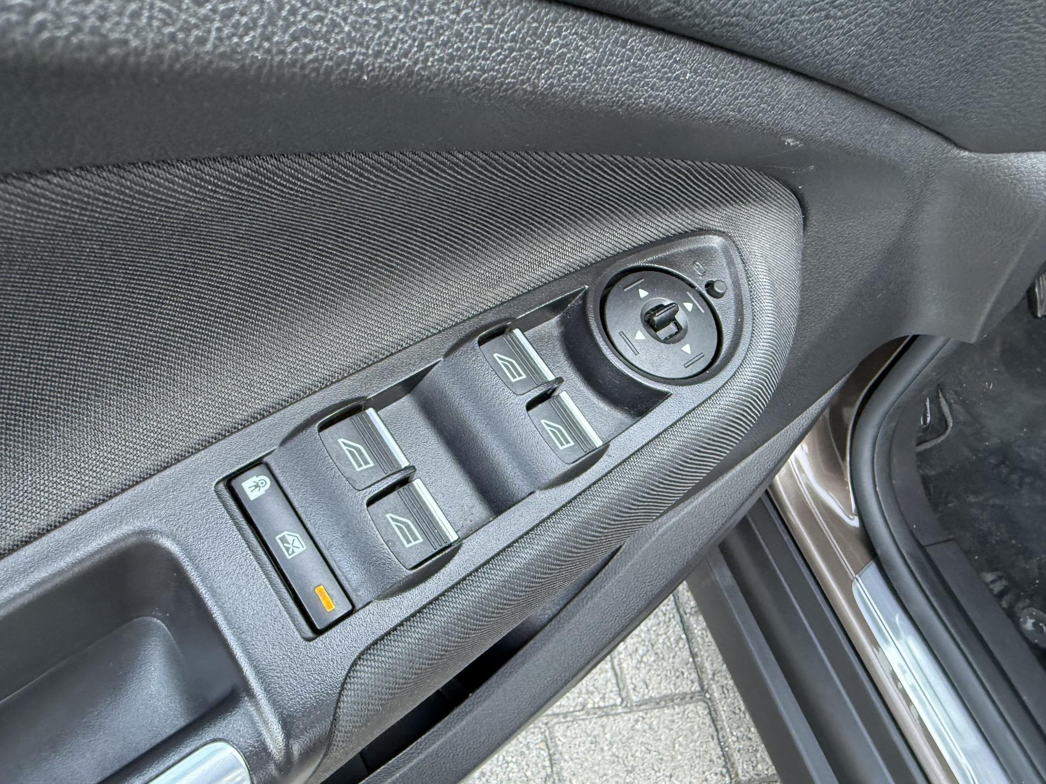 Ford Grand C-Max 1.0 Titanium 7p. Zeer zuinige auto, met vee, Auto's, Voorwielaandrijving, Gebruikt, Euro 6, Automatische klimaatregeling