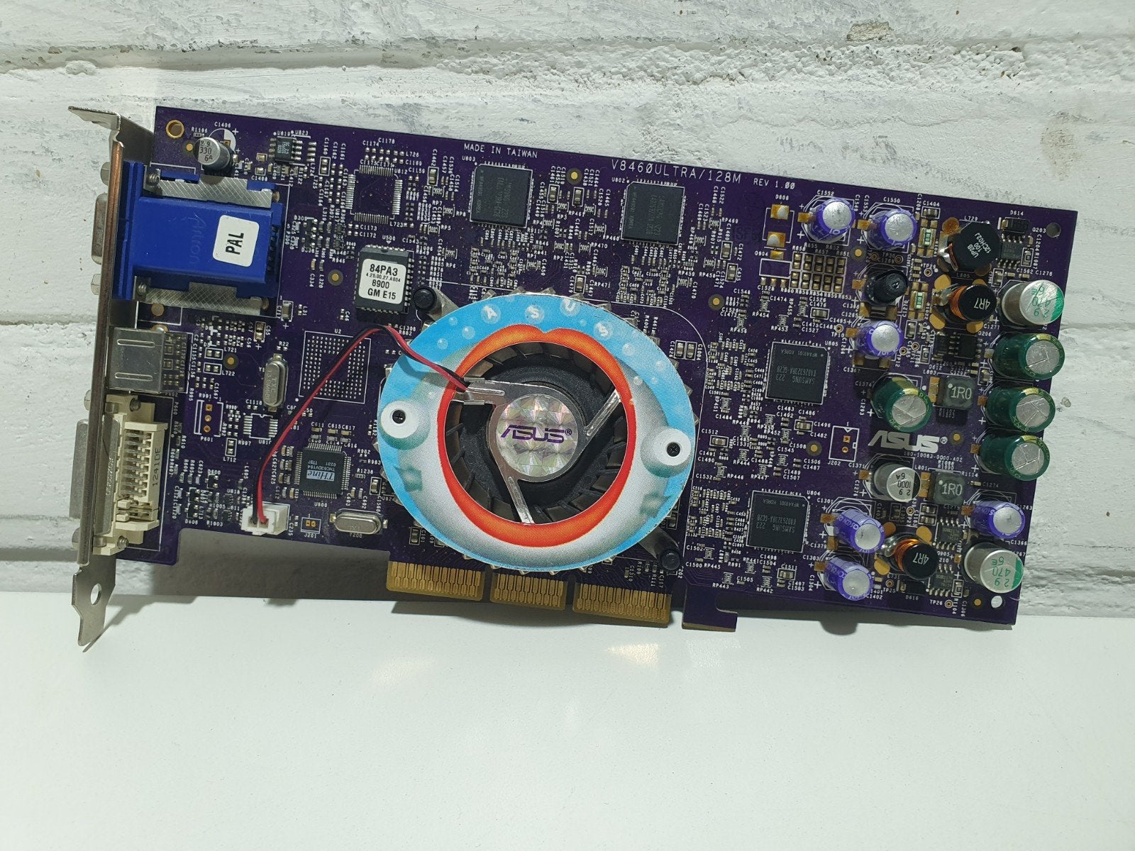 ASUS V8460 Ultra 128MB Videokaart - GeForce4 Ti4800 - Paars, Computers en Software, Videokaarten, Refurbished, Ophalen of Verzenden
