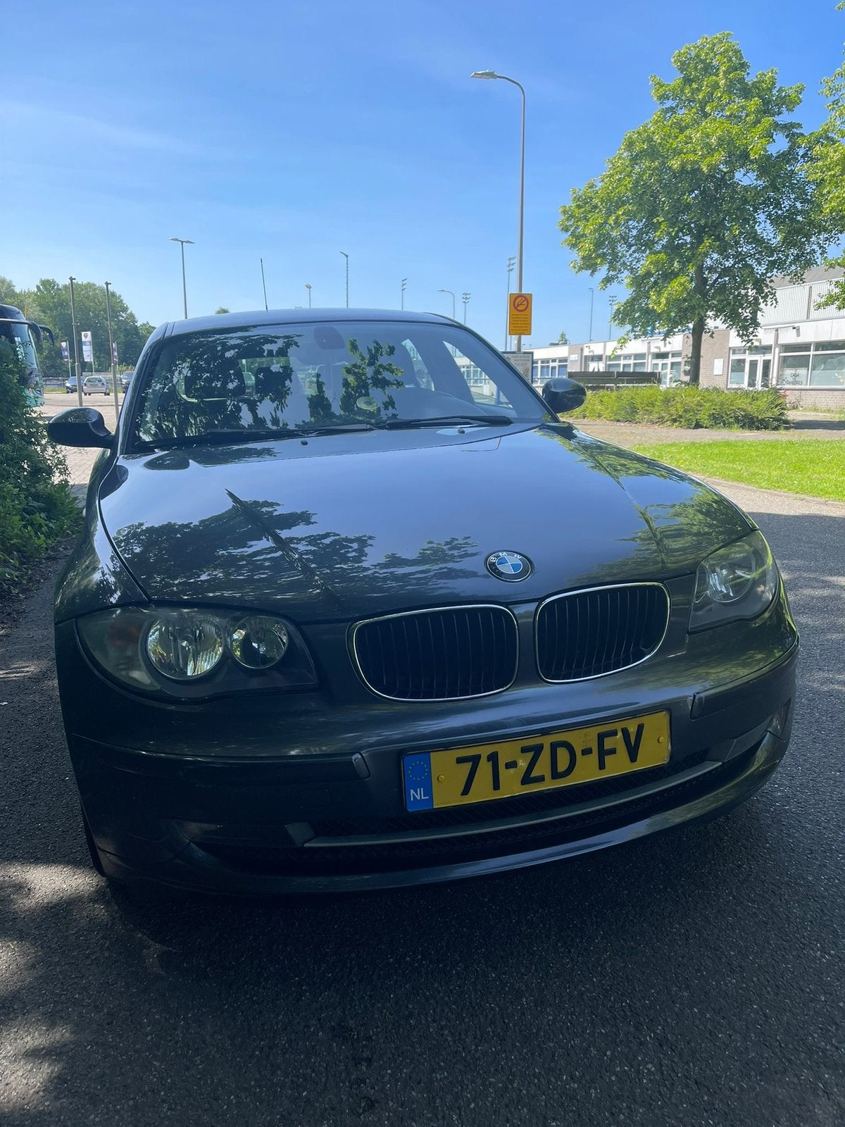 BMW 1-Serie 1.6 116I 2008 Grijs, Auto's, 1596 cc, Achterwielaandrijving, 4 cilinders, 635 kg