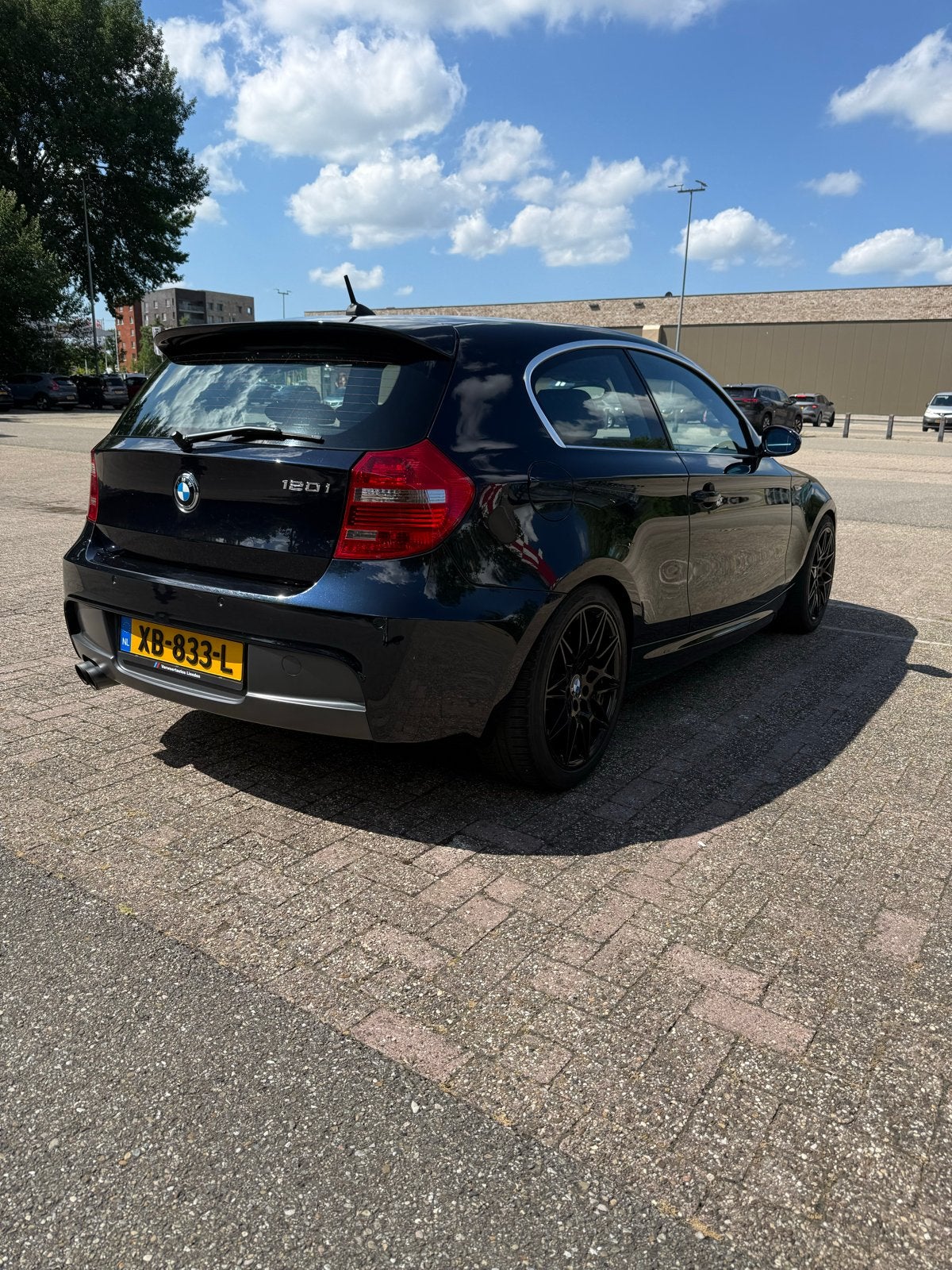 BMW 1-Serie 2.0 120I 3DR 2007 Zwart Nieuwe APK, Auto's, 1-Serie, Dealer onderhouden, Achterwielaandrijving, 1995 cc