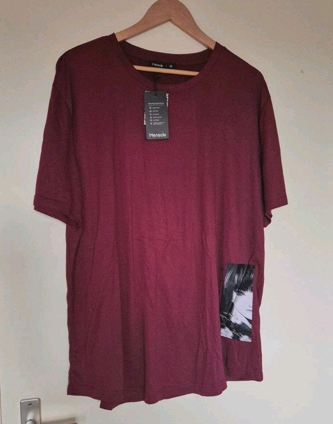 Nieuw Donkerrood Anime T-shirt Heren XXL, Shirt, Nieuw, Ophalen of Verzenden, Mensclo