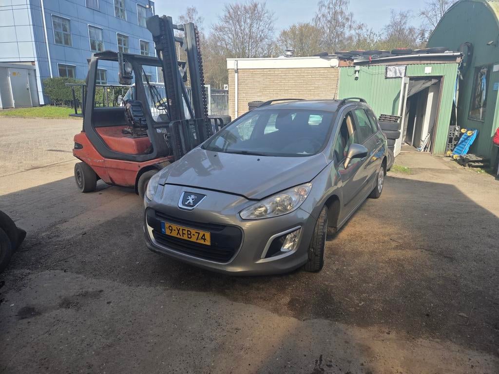 Diversen onderdelen Peugeot 308 1.6 hdi bj 2011, Ophalen, Gebruikt, Peugeot