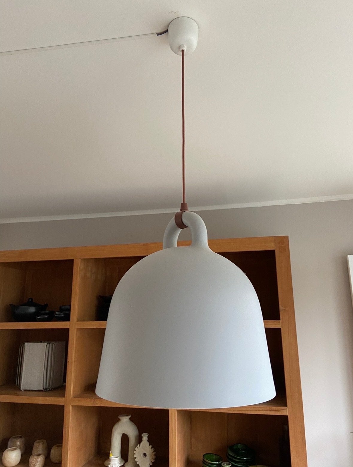Normann Copenhagen Bell hanglamp Ø42 - Zandkleurig, Ophalen, Zo goed als nieuw, Kunststof, E27 (groot)