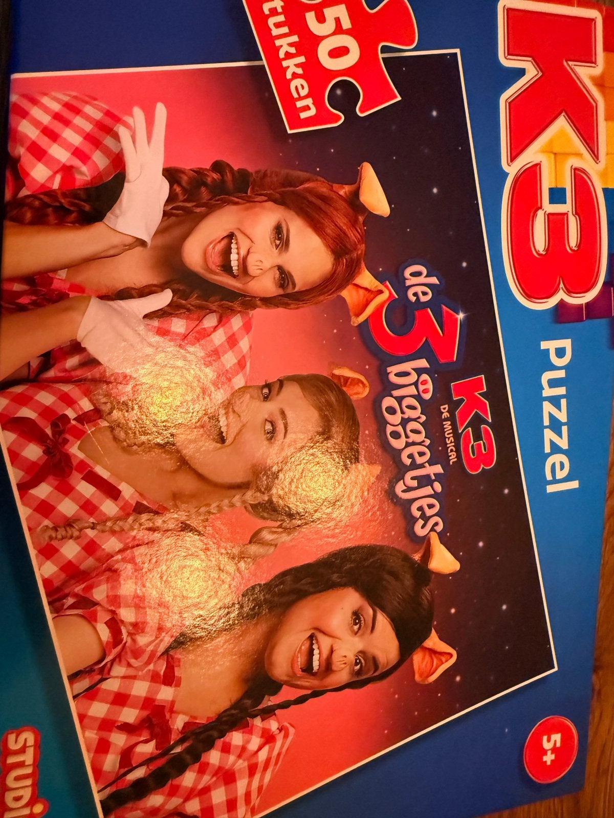 K3 De 3 Biggetjes Puzzel - 50 stukjes, Ophalen of Verzenden, 10 tot 50 stukjes, Zo goed als nieuw, 6 jaar of ouder