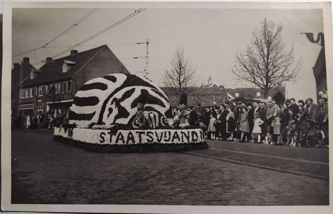 Fotokaart Bloemencorso Rijnsburg 1948, Verzamelen, Ophalen of Verzenden, 1940 tot 1960, Ongelopen, Zuid-Holland