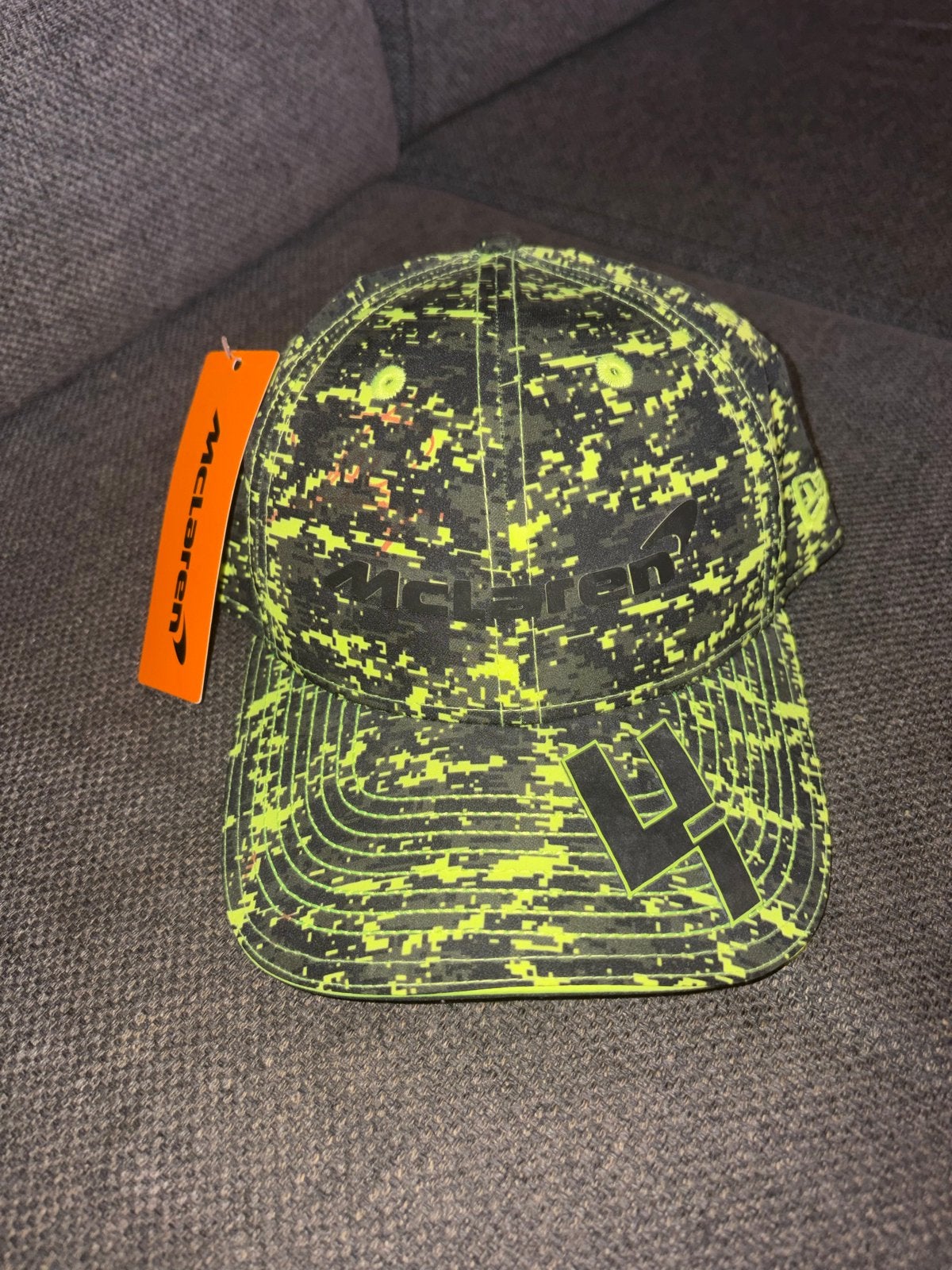 Gesigneerde Lando Norris McLaren F1 pet - Nieuw, Ophalen of Verzenden, Nieuw, One size fits all, Pet