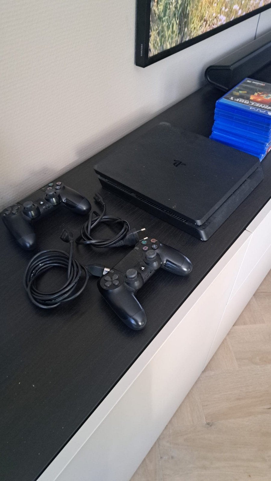 ps 4, Spelcomputers en Games, Ophalen, Met 2 controllers, Slim, Gebruikt