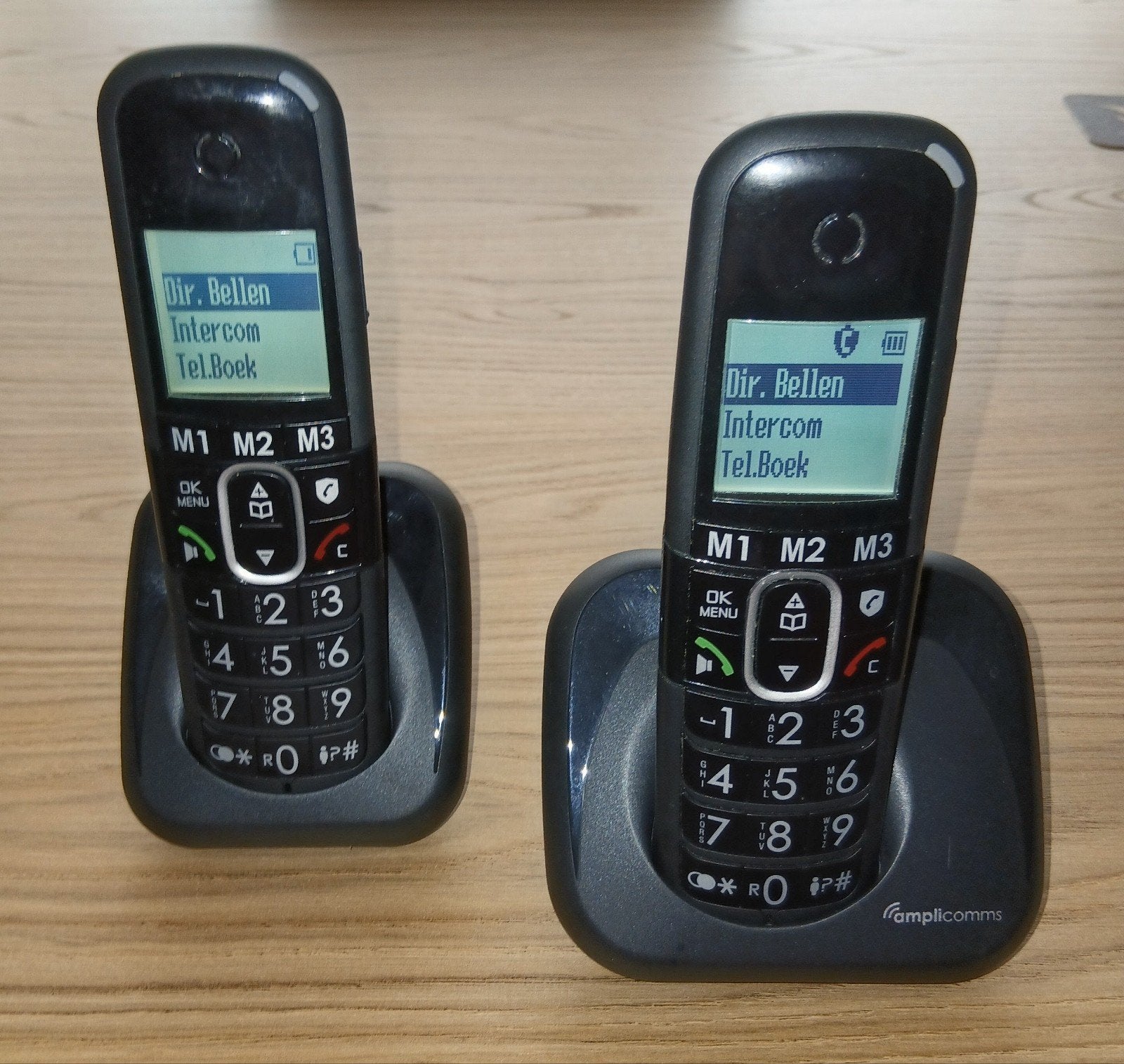 Seniorentelefoon Amplicomms, Telecommunicatie, Ophalen of Verzenden, Zo goed als nieuw, 2 handsets