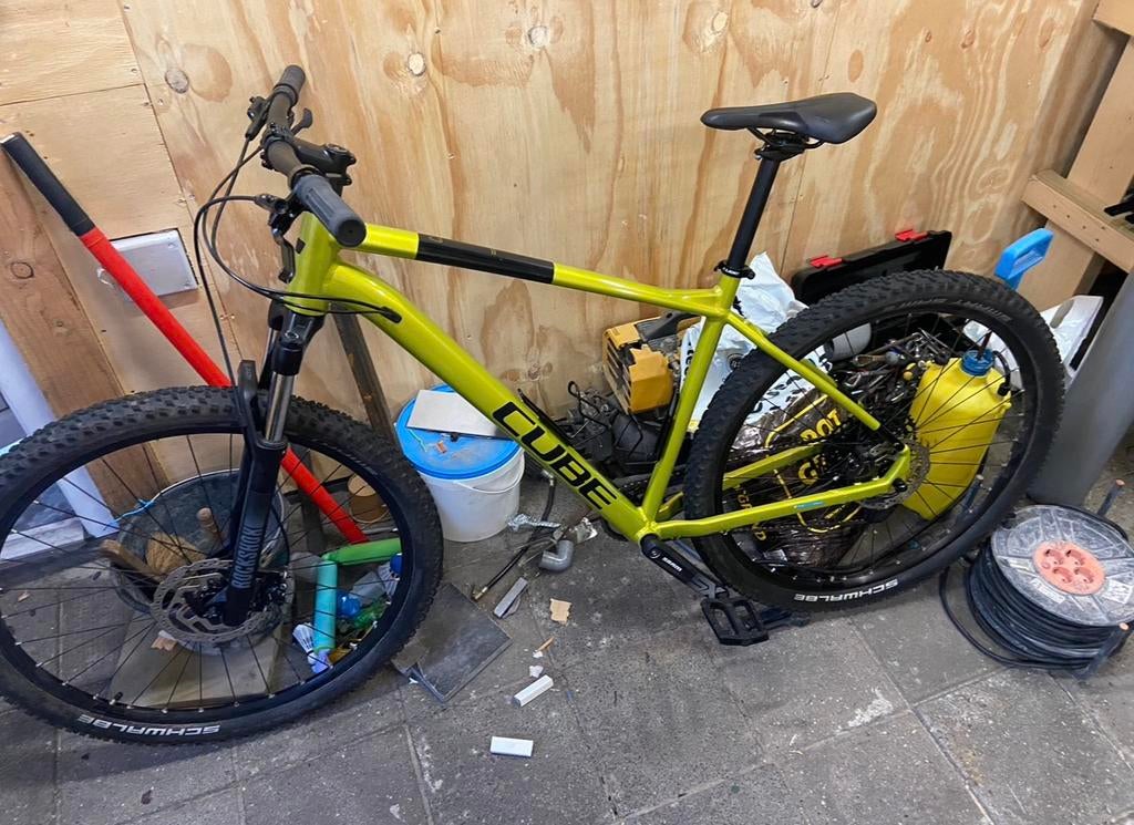 Cube attention, Fietsen en Brommers, Fietsen | Mountainbikes en ATB, Ophalen, Zo goed als nieuw, Overige merken