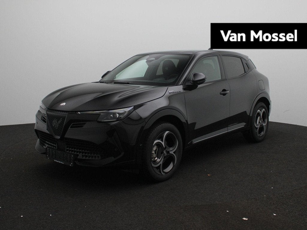 Alfa Romeo Junior 1.2 Turbo Hybrid Ibrida Sport Speciale | A, Auto's, Alfa Romeo, 145 pk, 1280 kg, Euro 6, 1199 cc