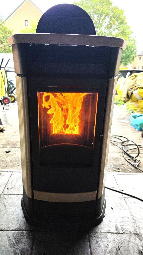 pelletkachel bleufire surdiac deblin13kw, Ophalen, Overige brandstoffen, Zo goed als nieuw, Pelletkachel