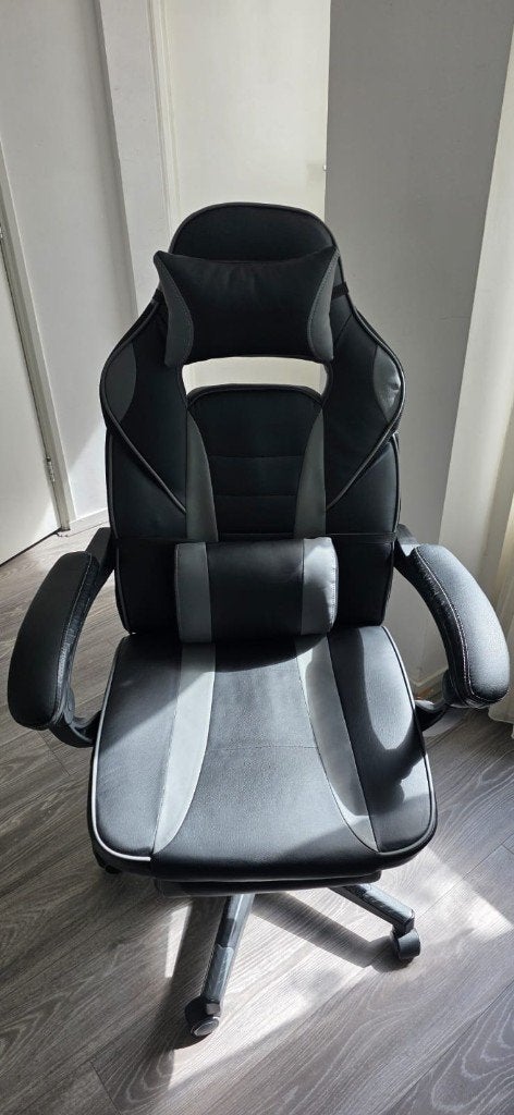 SONGMICS gaming stoel / bureaustoel met voetsteun, Ophalen, Gaming bureaustoel, Gebruikt, Zwart