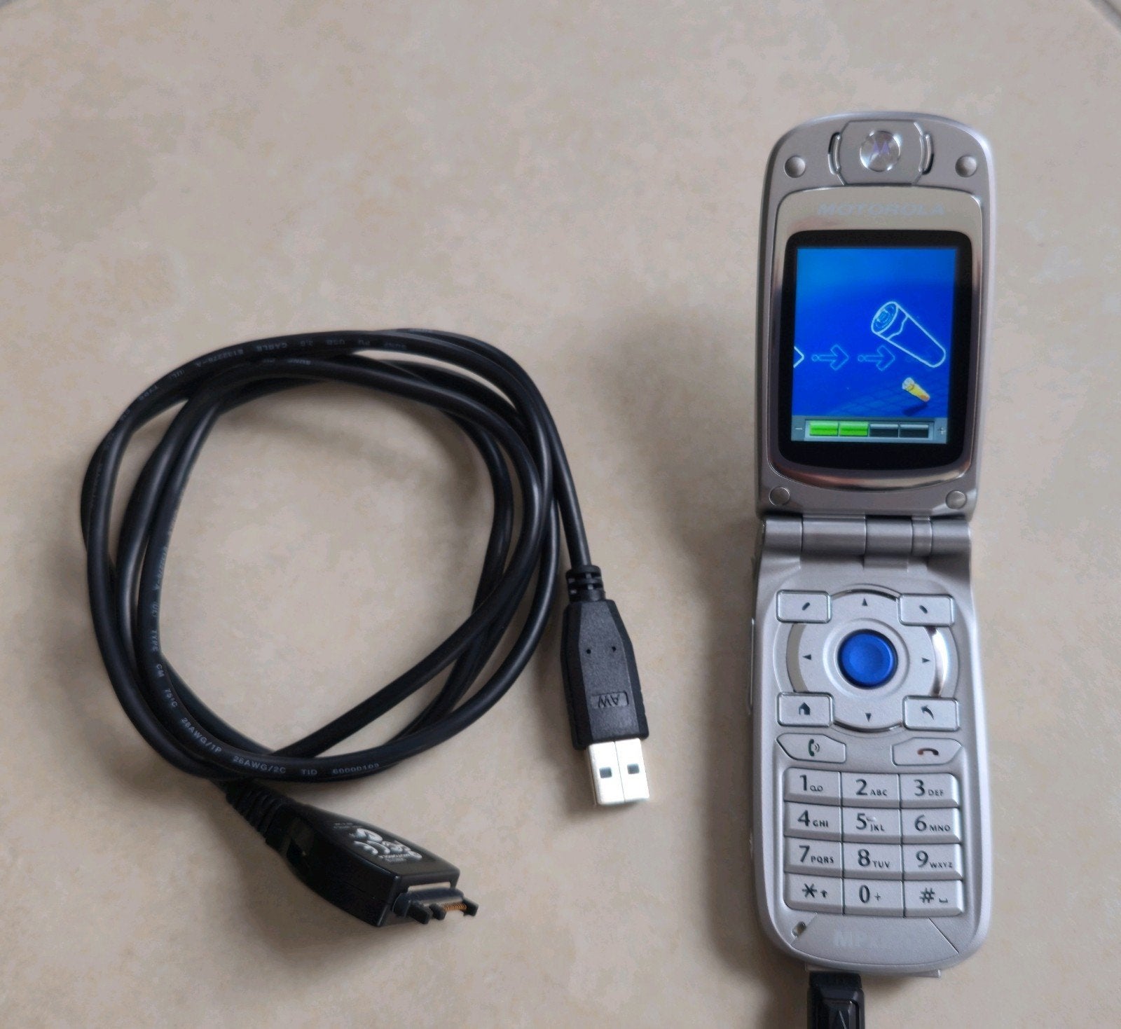Motorola MPx220 Klaptelefoon - Zilver - Vintage, Ophalen, Fysiek toetsenbord, Inklapmodel, Zonder simlock