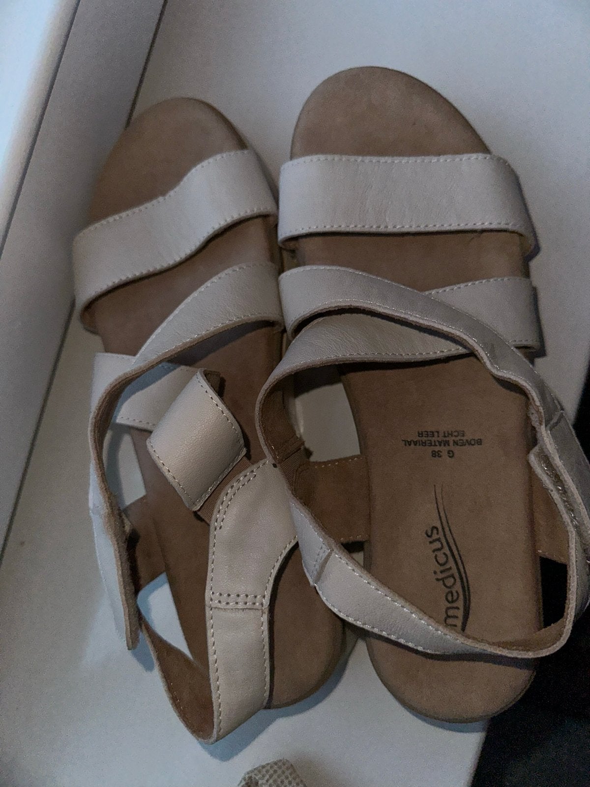Medicus sandalen  38, Ophalen of Verzenden, Zo goed als nieuw, Beige, Sandalen of Muiltjes
