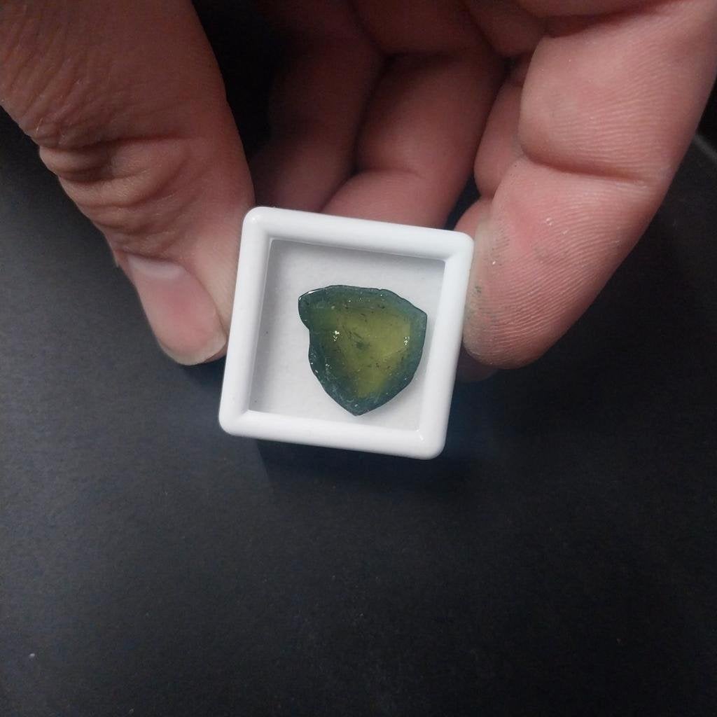 Mooie groene toermalijn schijfje, Ophalen of Verzenden