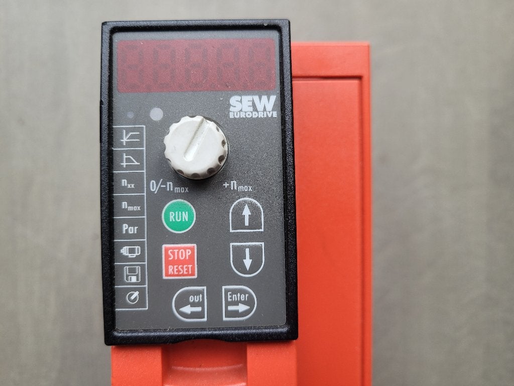 SEW frequentieregelaar MC07B 1,1kW 3~400V, SEW, Ophalen of Verzenden, Zo goed als nieuw, Info@SEW.nl