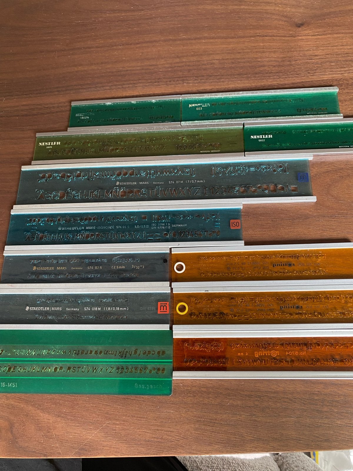 Set van diverse tekenmallen (Staedtler, Nestler, Rotring), Ophalen of Verzenden, Gebruikt, Overige typen