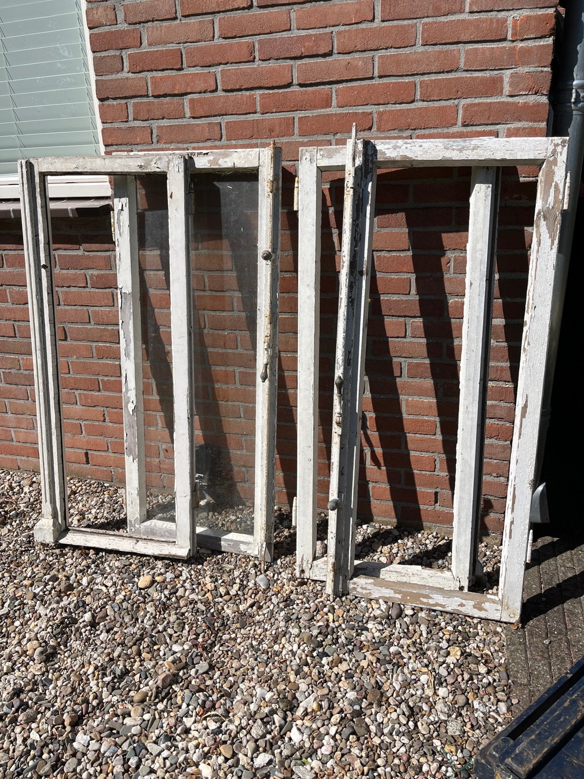 2 sets spanjolet ramen, 1 met glas, oude kozijnen tuinhuis?, Ophalen, Gevelraam of Ruit, Gebruikt, 80 tot 120 cm