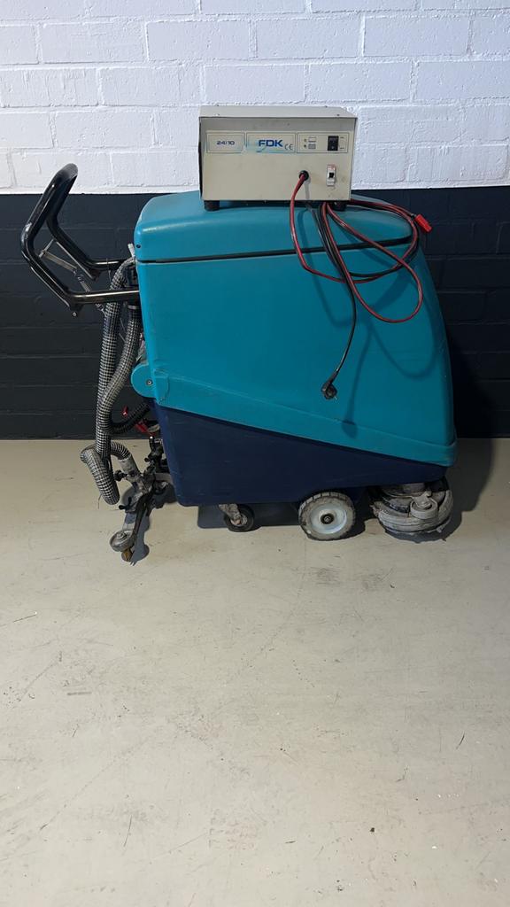 Wetrok Poetsmachine, Ophalen, Gebruikt, Schrobmachine