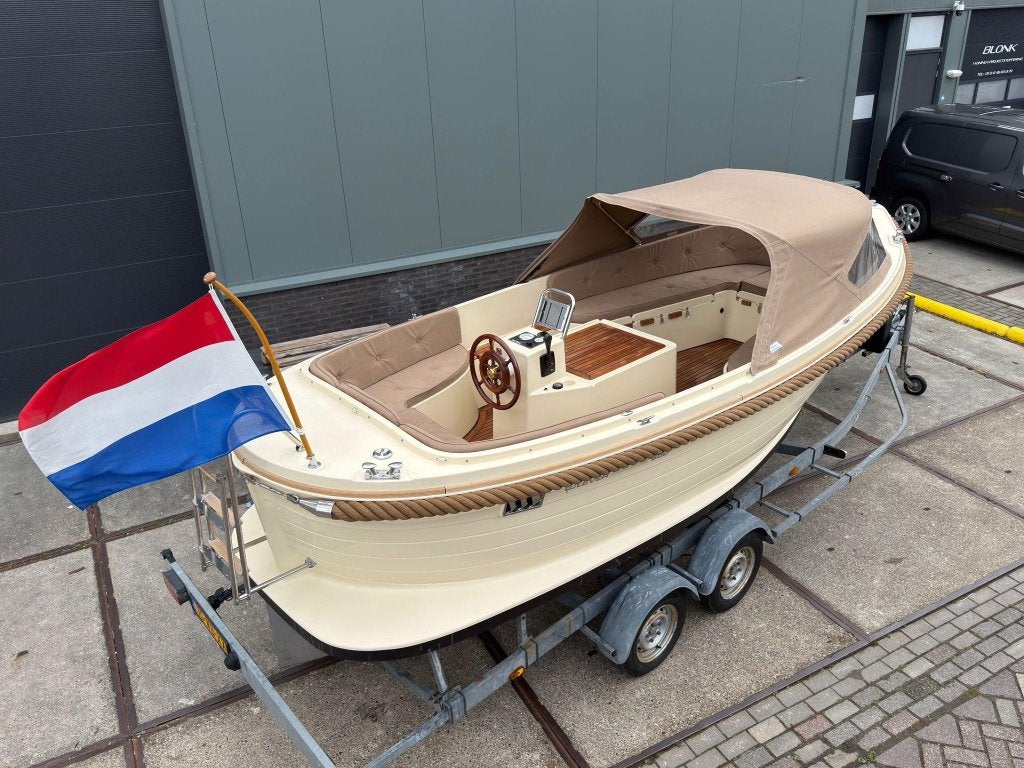 Clever Mirage 600 Tender Sloep incl. Sole 29PK 3-Cilinder, Clever, Binnenboordmotor, Antifouling, Diesel