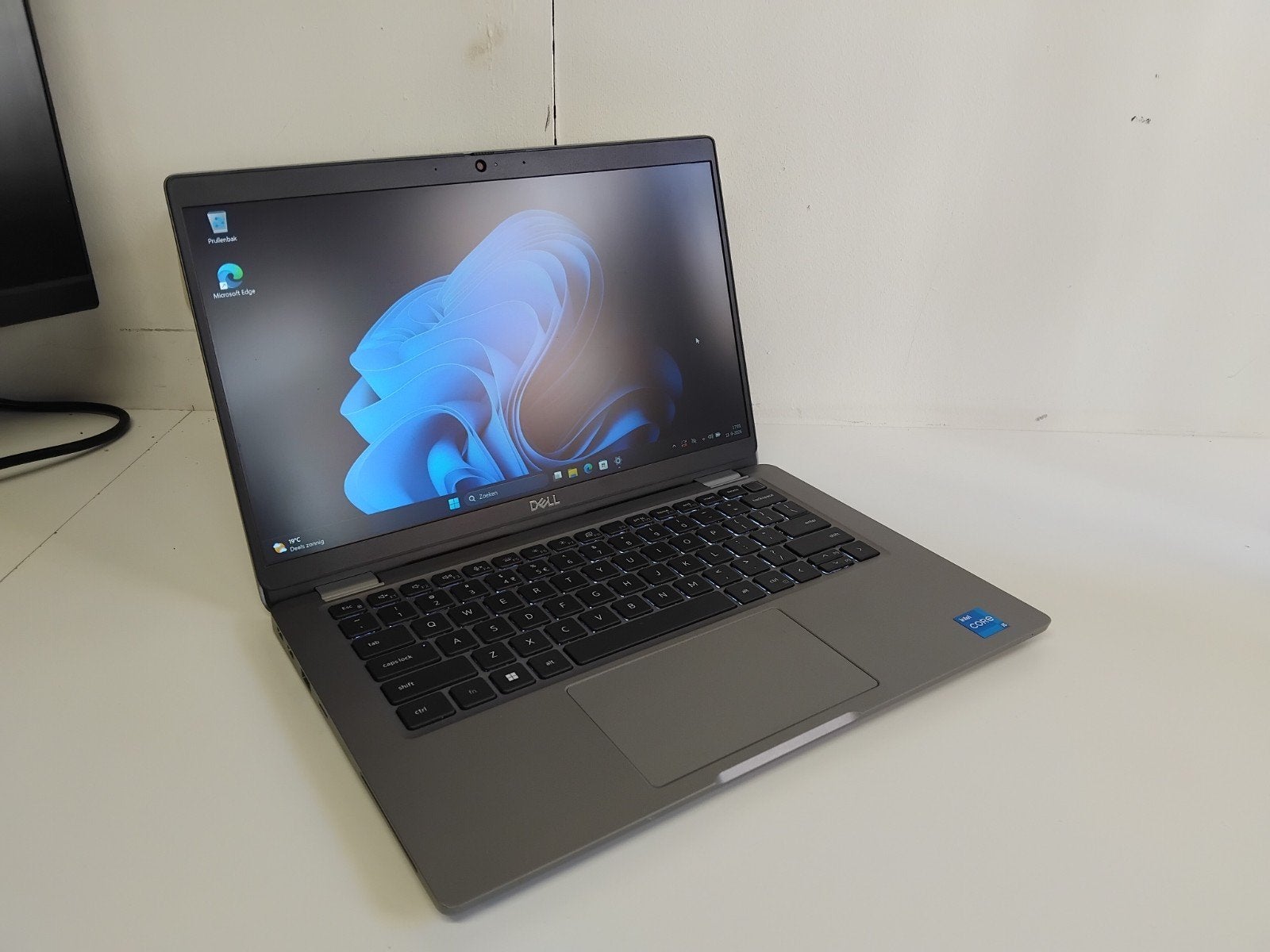 Dell Latitude 5330 Core i5-1235U 8GB 256GB NVMe 13.3' FHD, Gebruikt, Qwerty, 8 GB, Minder dan 2 Ghz