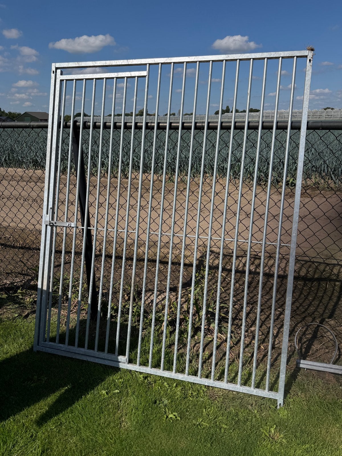 Stalen hekwerk met poort - Gebruikt, Tuin en Terras, Ophalen, Met poort, Gebruikt, Spijlenhekwerk