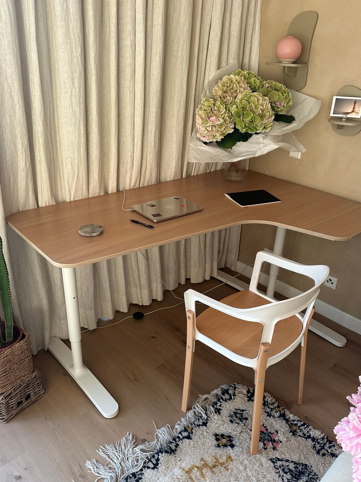 IKEA Bekant Hoekbureau 160x110 cm, Huis en Inrichting, Bureaus, Ophalen of Verzenden, Zo goed als nieuw, IKEA, Hoekbureau