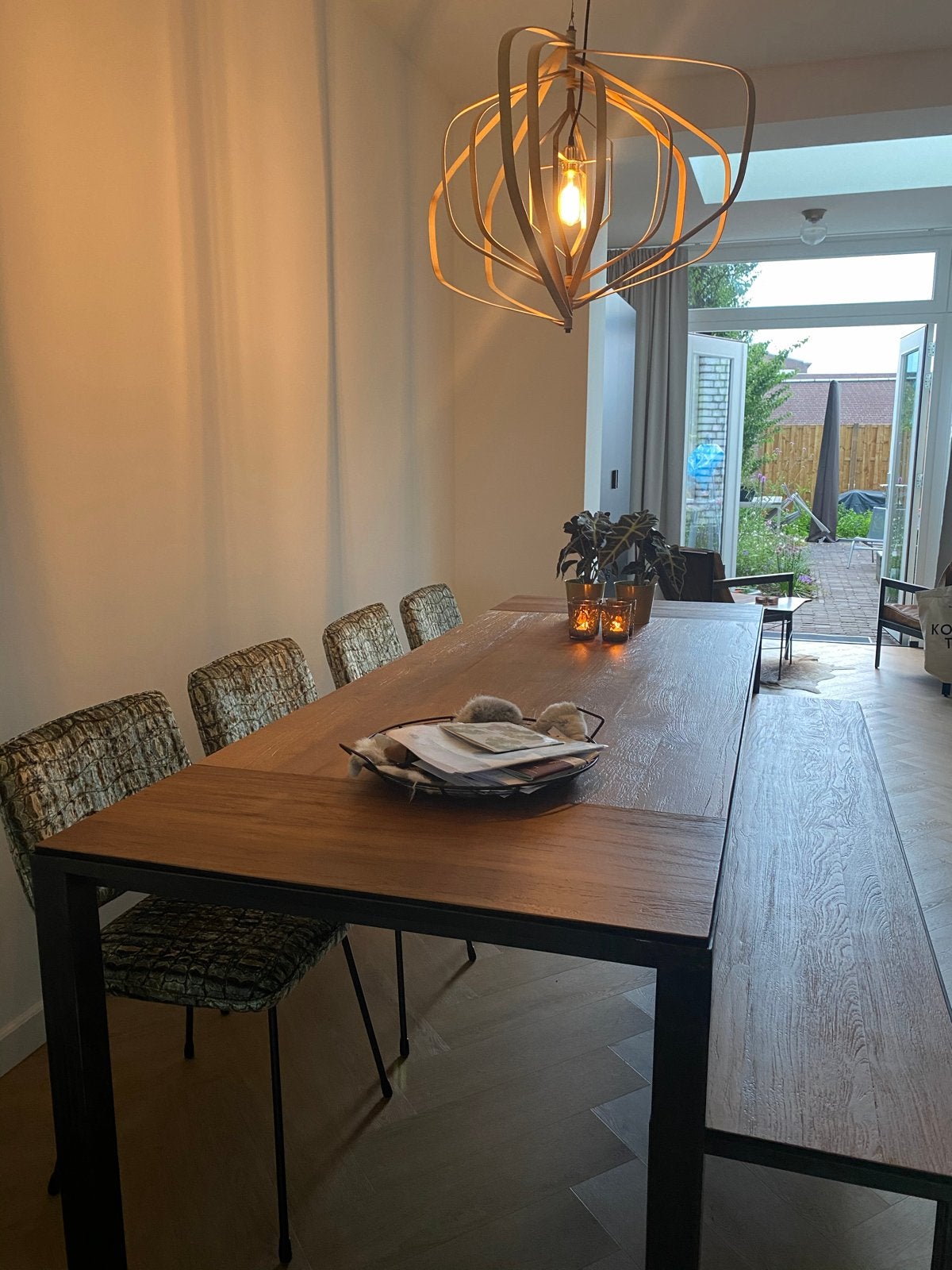 Prachtige op maat gemaakte  eettafel met bijbehorende bank, Huis en Inrichting, Tafels | Eettafels, Stijlvol, 200 cm of meer, Zo goed als nieuw