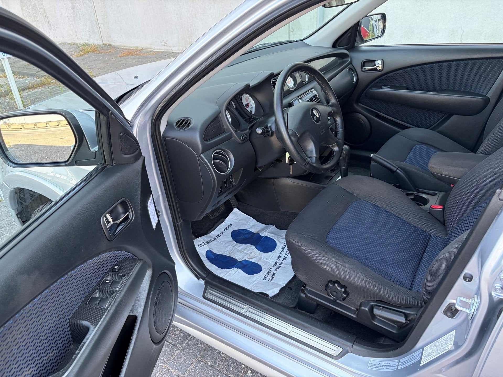 Mitsubishi Outlander Sport 2.4 Intense 4WD l Automaat l Trek, Automaat, Stof, Zwart, 4 cilinders