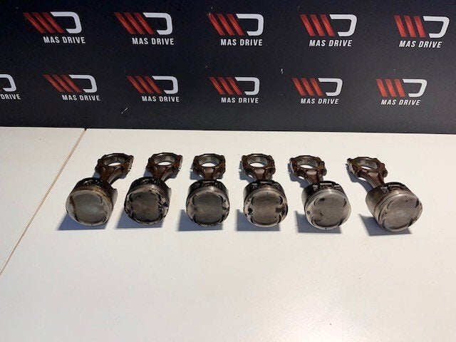 Nissan 300zx Z32 TT VG30DETT pistons + rods 30P1, Gebruikt