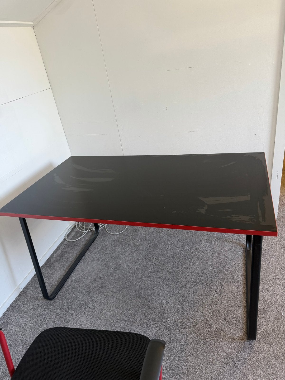 Gamingbureau met bureaustoel - Zwart/Rood, Huis en Inrichting, Bureaus, Ophalen, Zwart, Gebruikt, Metaal