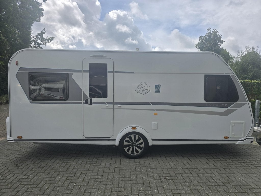 Knaus Sudwind 60 Years 500 FU + AC + mover + 1800 kg as, Rondzit, Bedrijf, Serviceluik, Overige typen