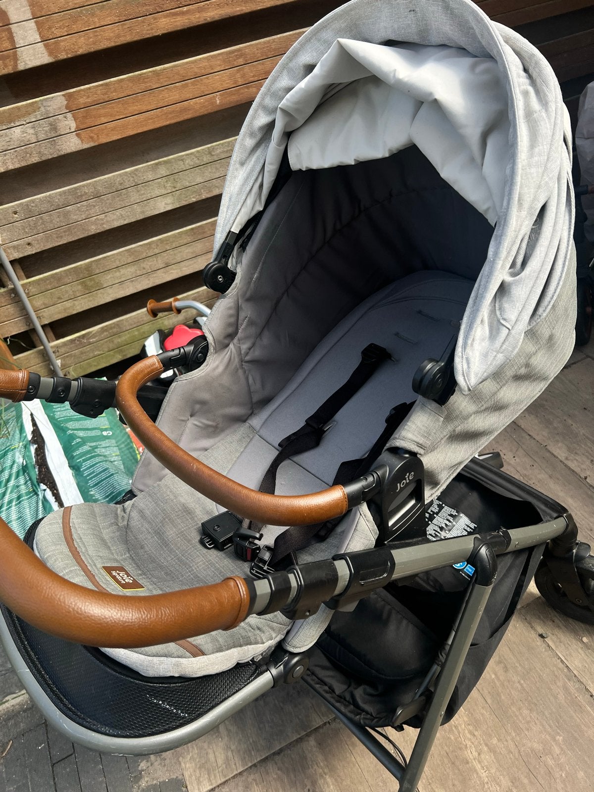 Joie 3-in-1 kinderwagen set met autostoel en 2x isofix base, Gebruikt, Combiwagen, Met autostoeltje, Ophalen