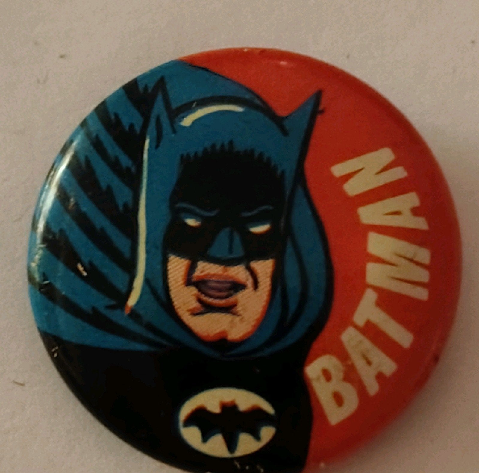 Gave Vintage Batman Button N.P.P. INC. 1966, Verzamelen, Speldjes, Pins en Buttons, Ophalen of Verzenden, Gebruikt, Overige onderwerpen