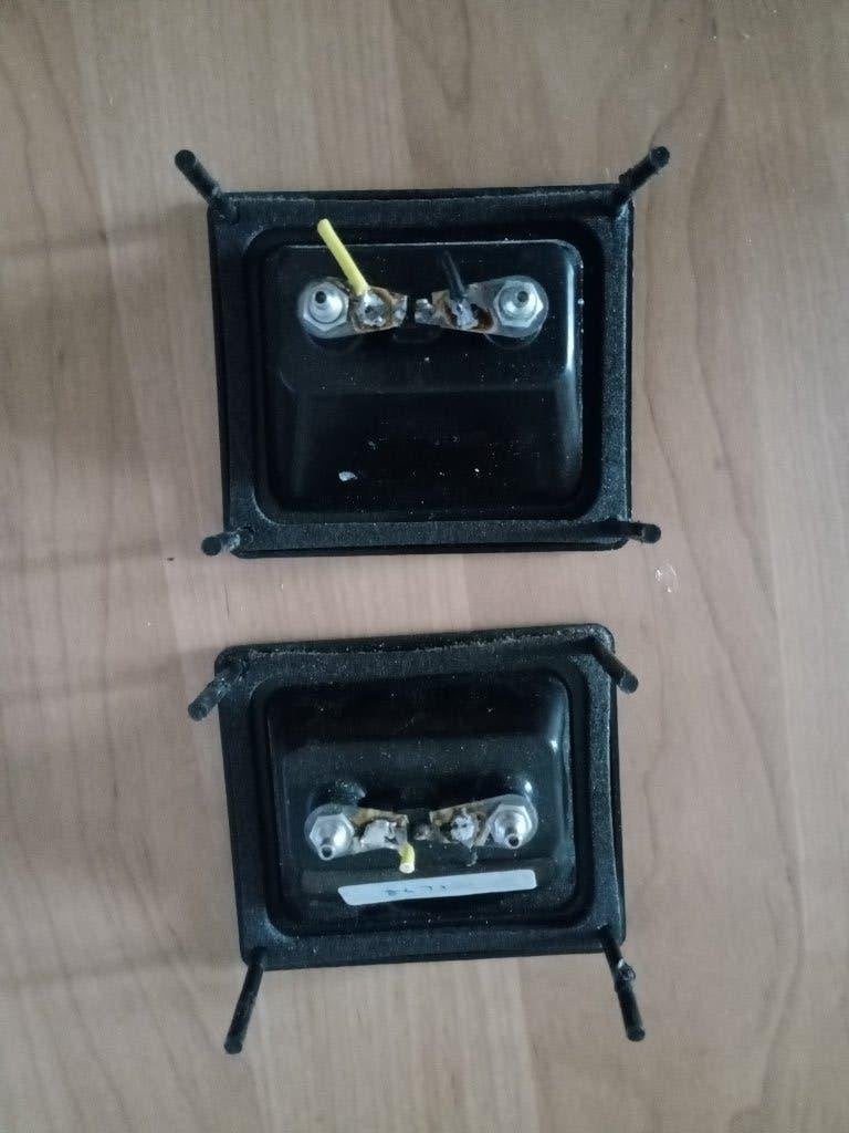 set KEF speakerterminals, Stereo speakers, Verzenden, Zo goed als nieuw, 60 tot 120 watt