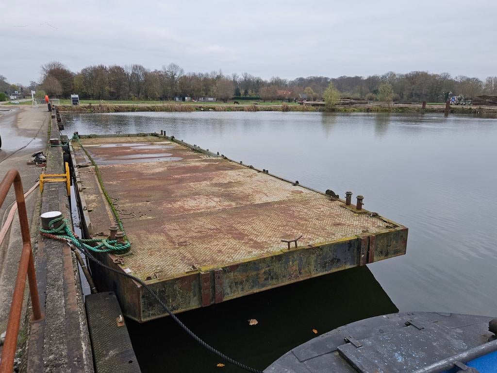 Ponton, Ophalen, Gebruikt, Benzine, Ponton