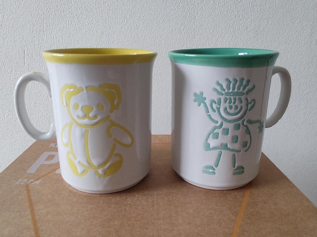 2 Keramieken Bekers Just Mugs England, Keramiek, Ophalen of Verzenden, Zo goed als nieuw, Overige stijlen