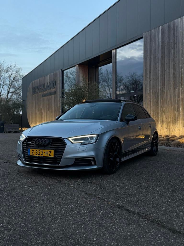 Audi A3 1.4 Tfsi 204pk E-tron S Tronic 2017 Grijs, Auto's, Audi, Zwart, 4 cilinders, 1395 cc, Hybride Elektrisch/Benzine