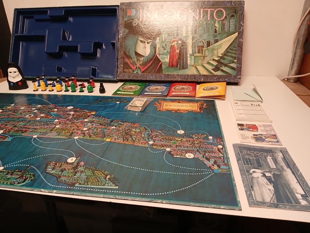 Incognito samenzwering in Venetië mb 1988, Hobby en Vrije tijd, Gezelschapsspellen | Bordspellen, Ophalen of Verzenden
