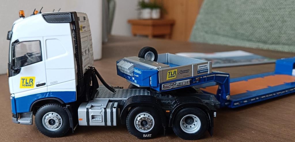 VOLVO FH TLR ROBINET 2AS DIEPLADER WSI, Hobby en Vrije tijd, Modelauto's | 1:50, Ophalen of Verzenden, Nieuw, Bus of Vrachtwagen