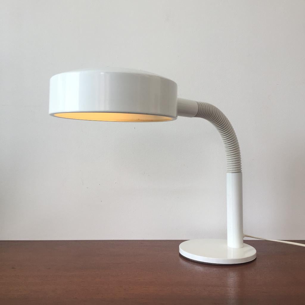Vintage Hala wit metalen bureaulamp jaren 60 70, Gebruikt, Bureaulamp, Ophalen of Verzenden, Industrial
