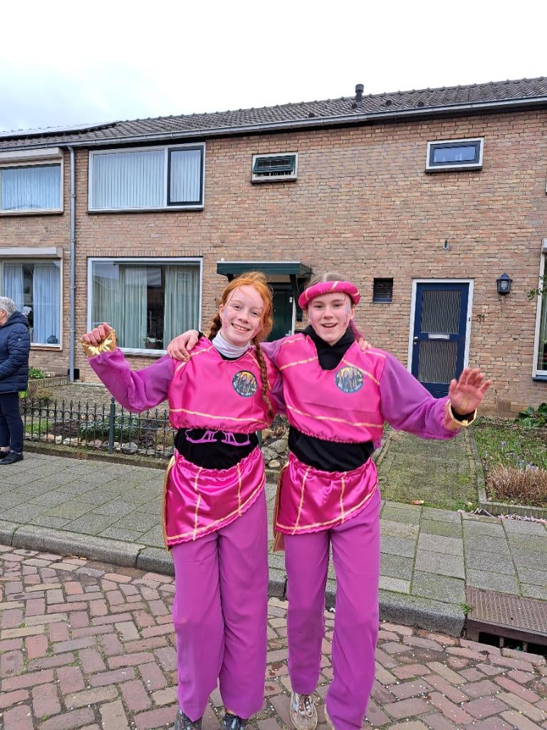 Harem pak, Ophalen, Gedragen, Carnaval, Kleding