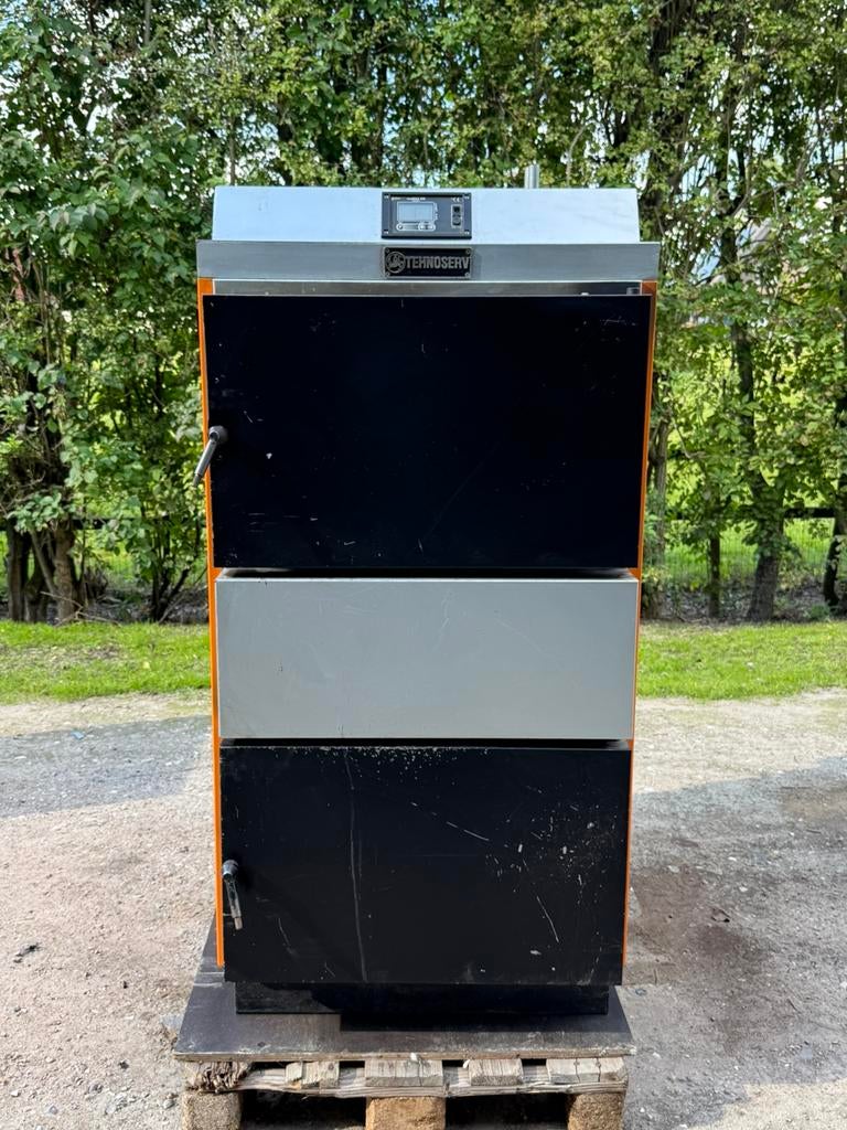 Cv Houtvergasser Tehnoserv 50kw, Huis en Inrichting, Kachels, Gebruikt, Www.cvheat.com, Houtkachel, Ophalen of Verzenden
