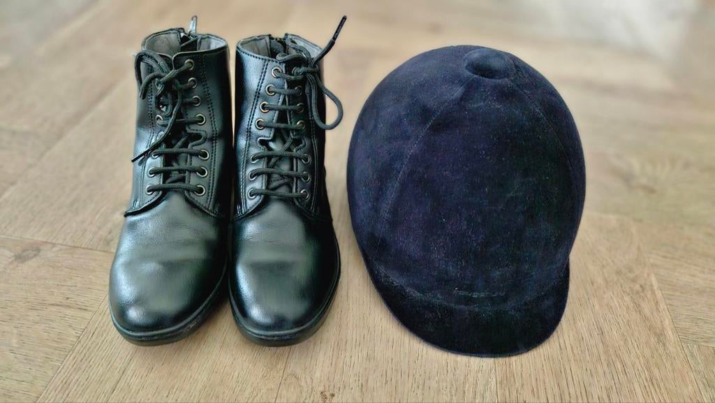 Paardrij cap en schoenen kind, Dieren en Toebehoren, Paardrijkleding, Ophalen, Zo goed als nieuw, Cap