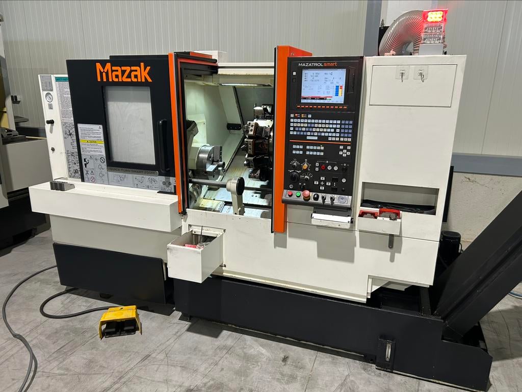 Foto 3 van Mazak Quick Turn Smart 250M