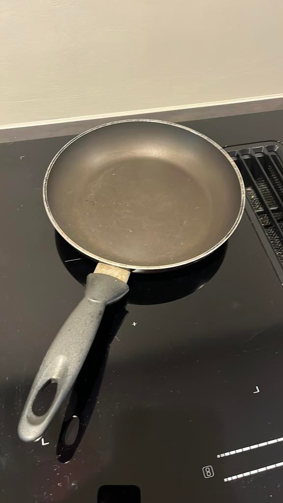 Bialetti koekenpan, Huis en Inrichting, Ophalen of Verzenden, Zo goed als nieuw, Rvs, Koekenpan of Braadpan