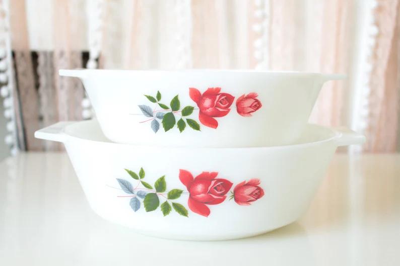 Vintage JAJ Pyrex June Rose Assepoester Stoofschotels, Antiek en Kunst, Verzenden