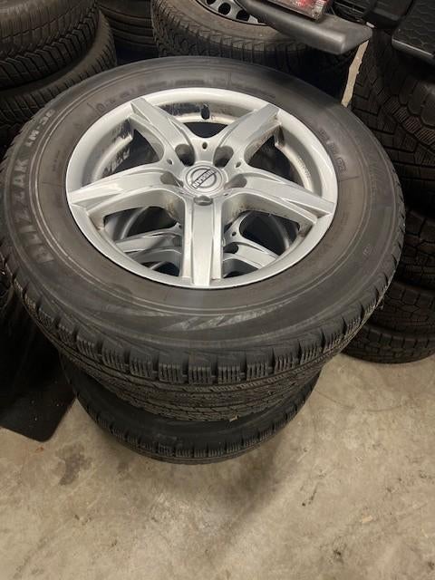 LMV SET MET WINTERBANDEN NISSAN QASHQAI, Auto-onderdelen, Banden en Velgen, Ophalen, 16 inch, Banden en Velgen, Winterbanden