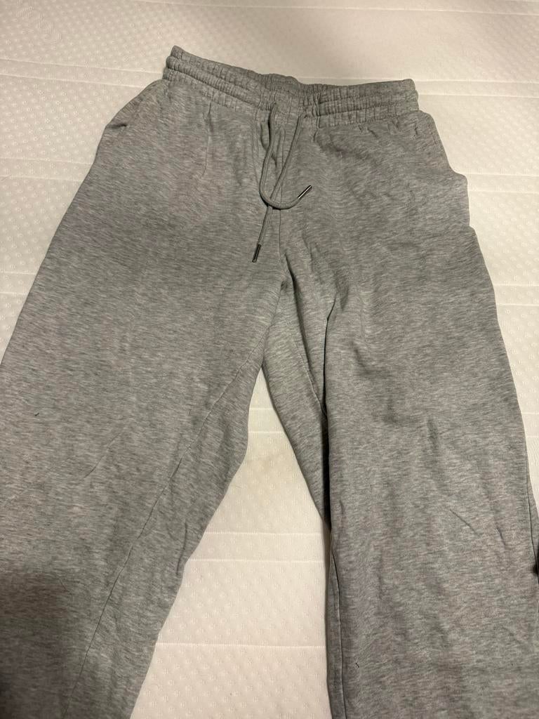 Leuk H&M pak met vlekjes, Kleding | Dames, Ophalen, Gedragen, Grijs, Lang